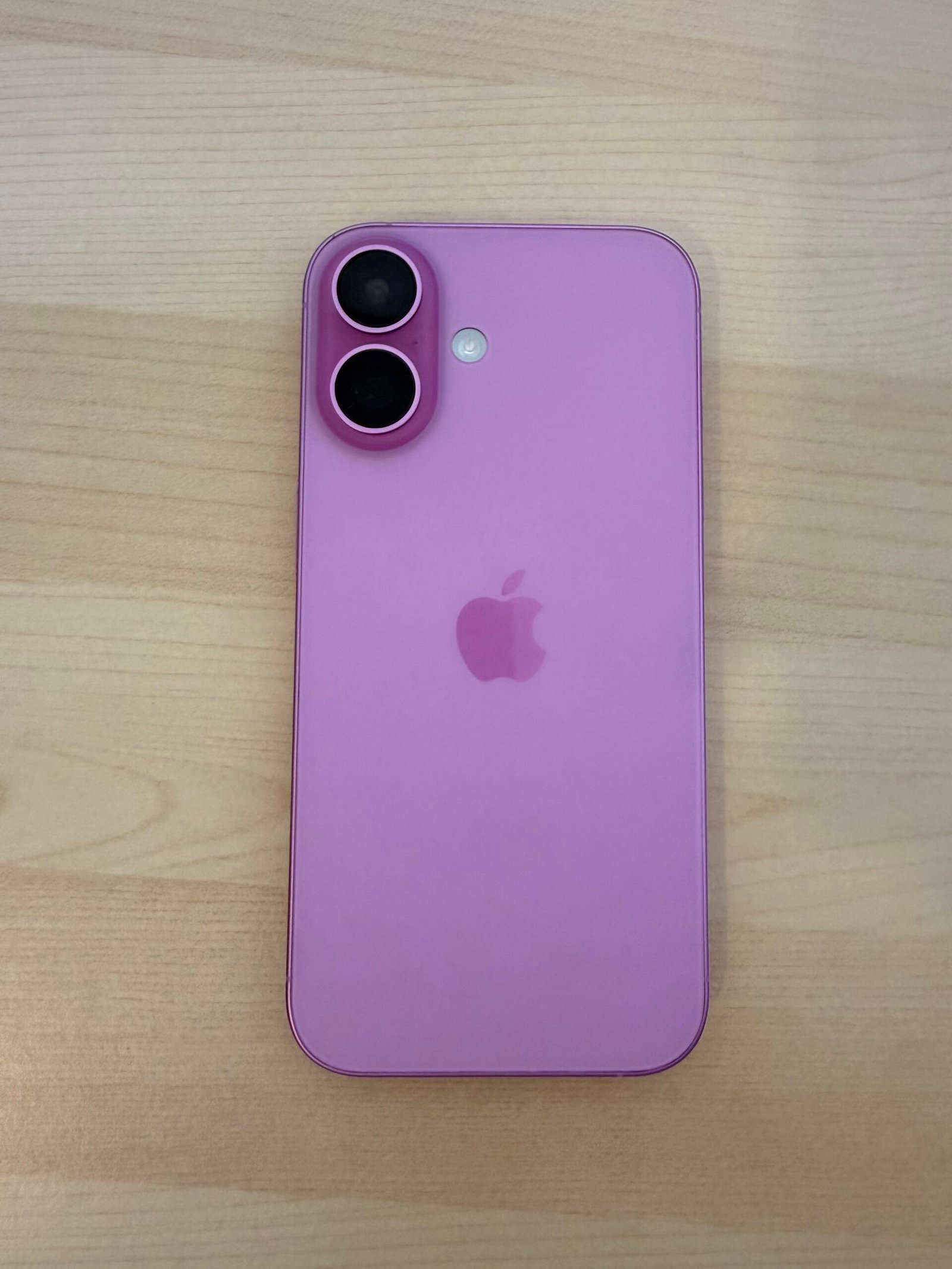 iPhone 16 Rose